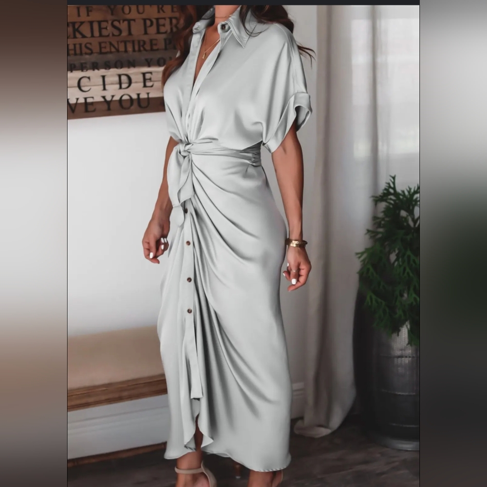 Elegant Soft Green Button-Down Dress